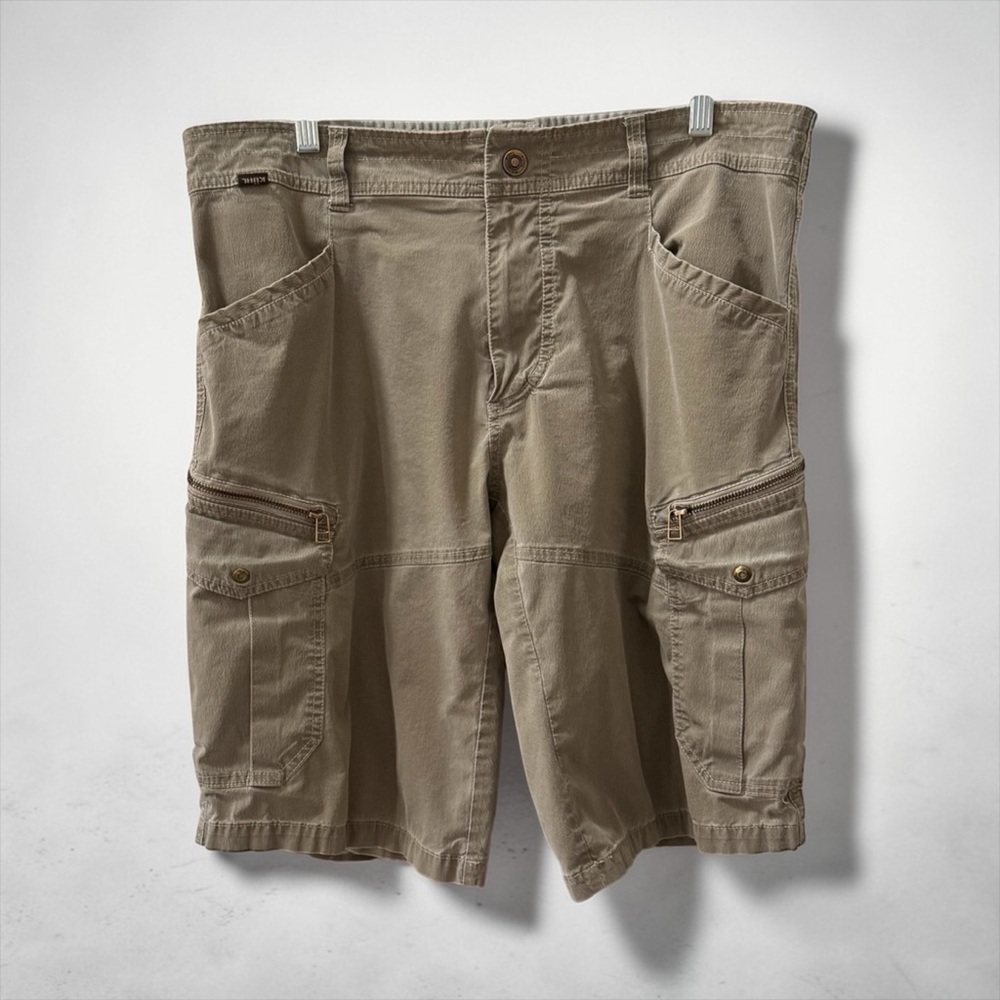Kuhl Men's Khaki Cargo Shorts! Size 36